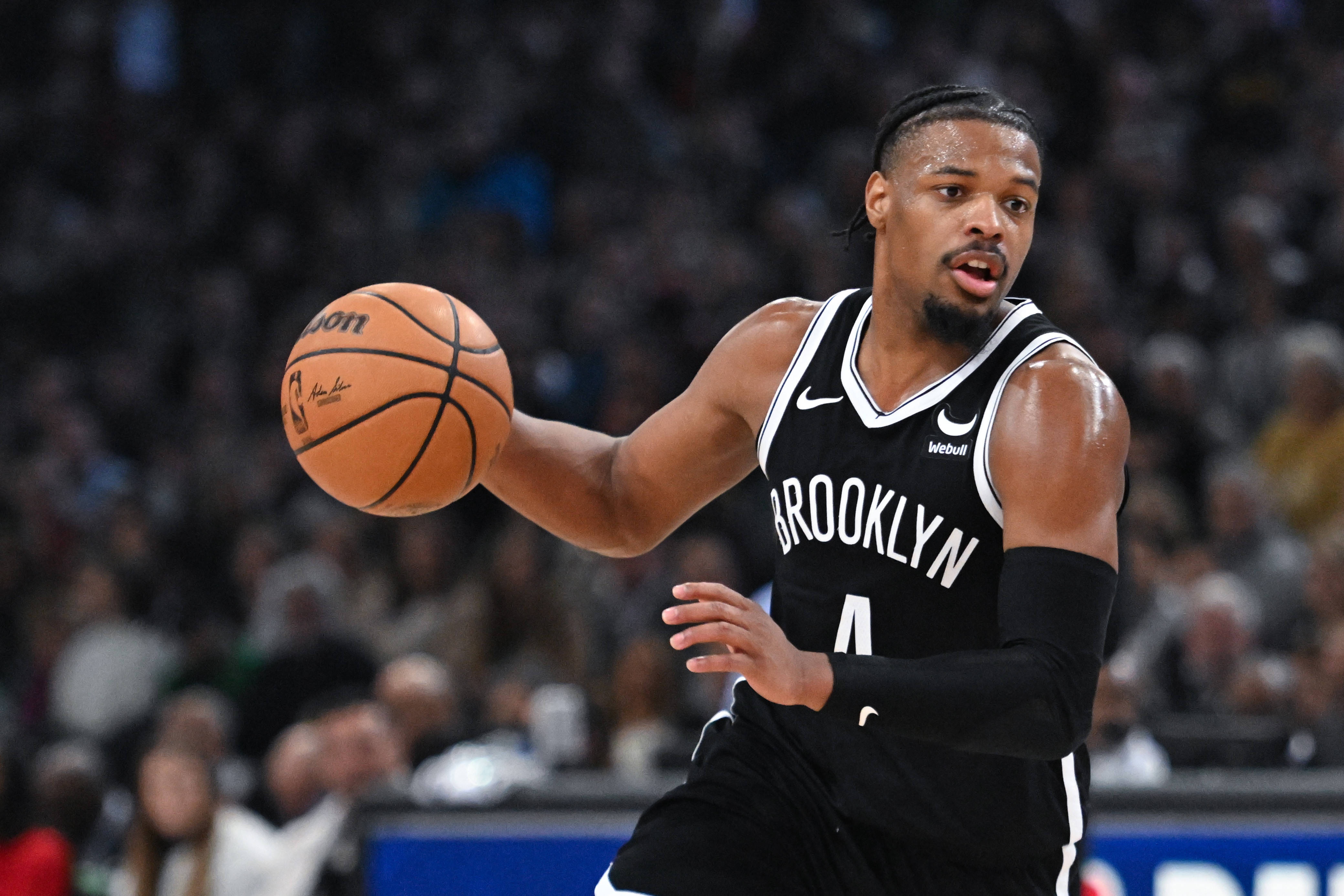 重返NBA？隊(duì)記：76人計(jì)劃試訓(xùn)17年9號(hào)秀小丹尼斯-史密斯