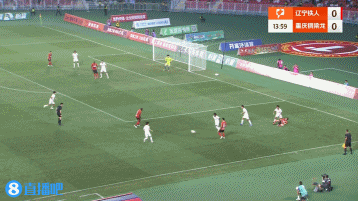 能力體現(xiàn)！姆本扎連停帶過禁區(qū)爆射破門，遼寧鐵人1-0重慶銅梁龍