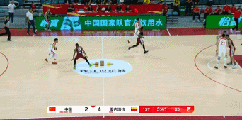 可圈可點！旅美小將王俊杰半場4中2拿到5分3板
