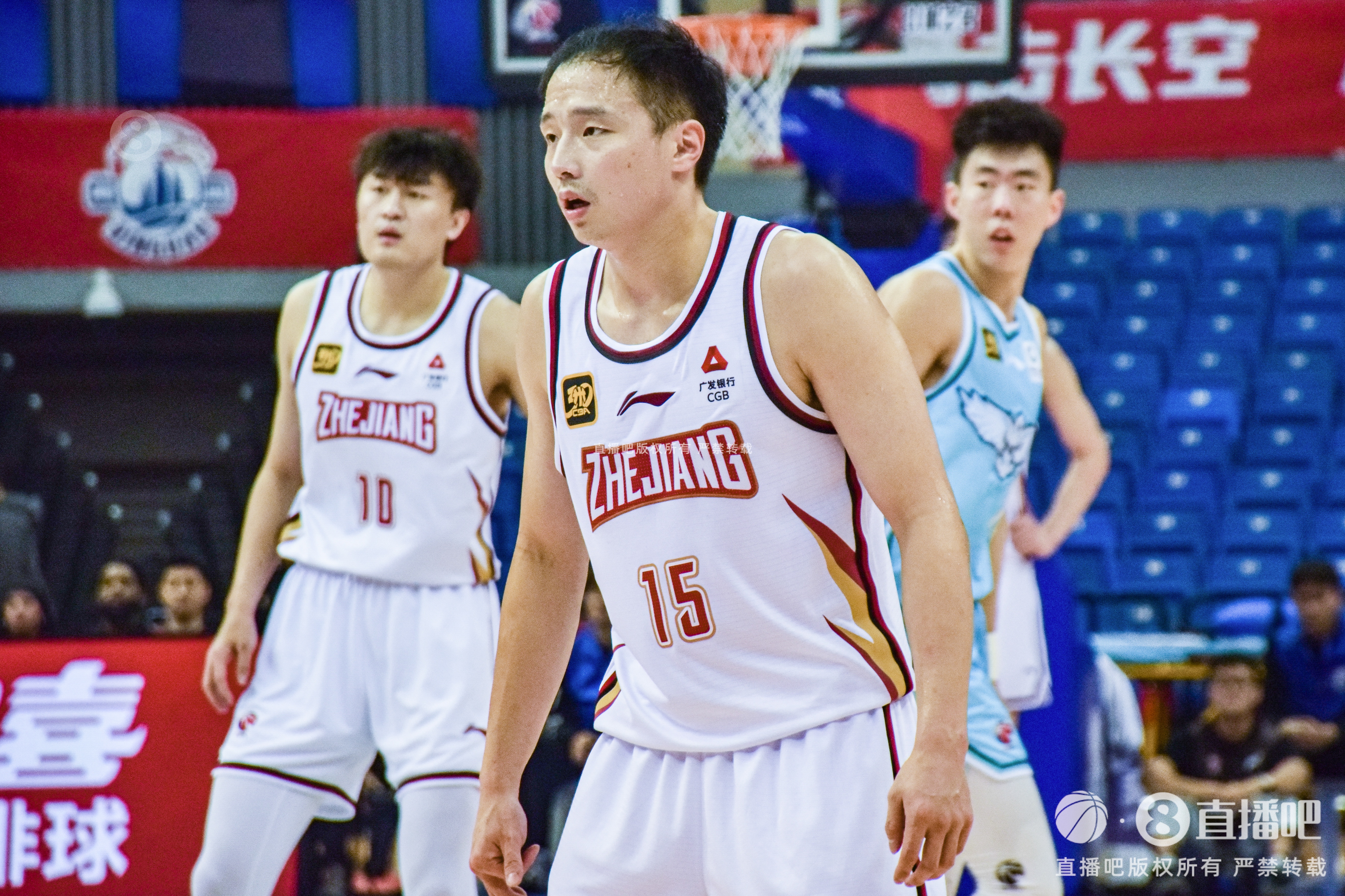 王奕博：去青島更多的不是因為合同 我首先想的是能上場打球