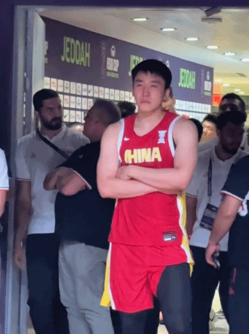 超有禮貌！王俊杰一邊傷心抹淚 一邊鼓掌祝賀對手