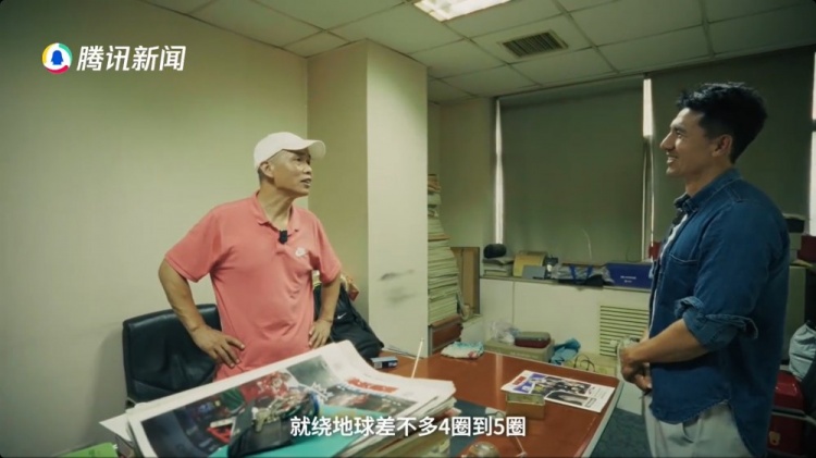 馬德興：報道足球以來估計寫了3000多萬字，每年飛差不多20萬公里